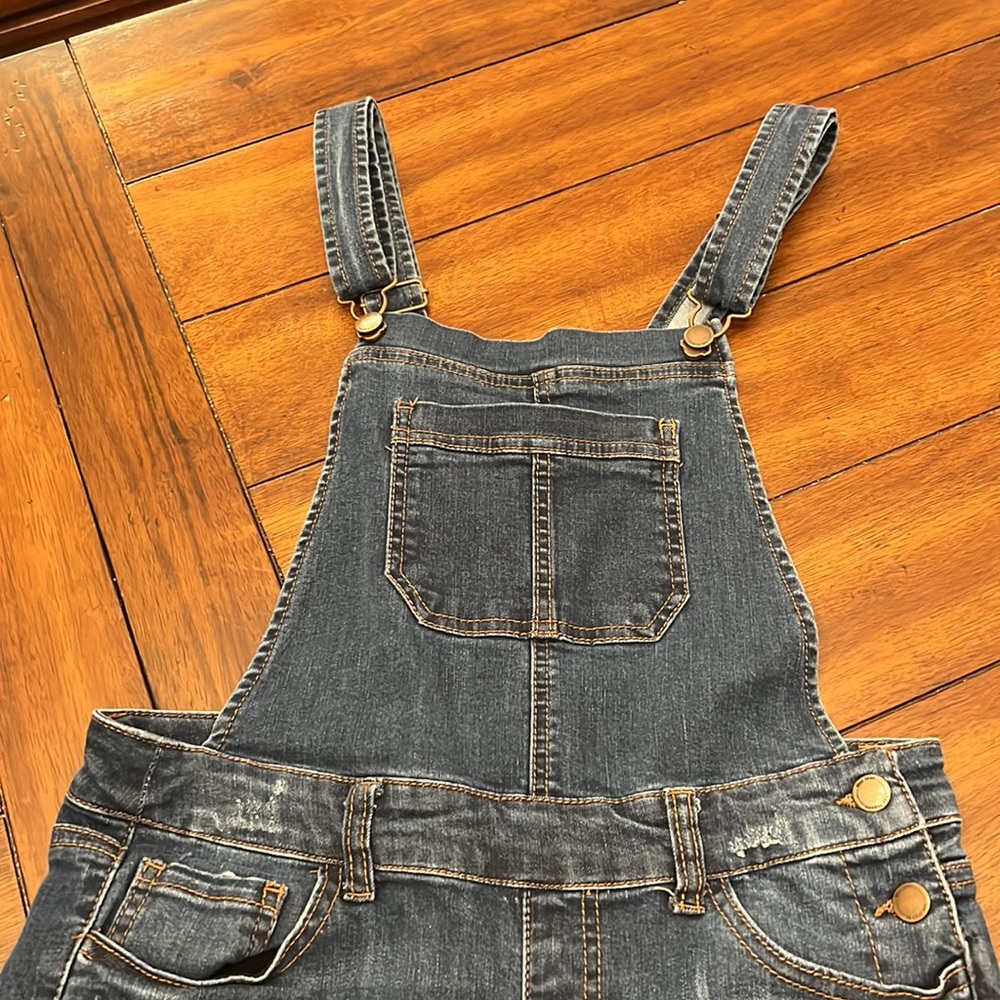 Overalls - Picture 5 of 10